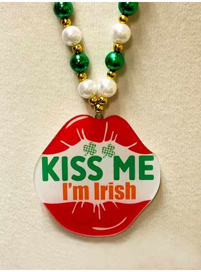 38 12MM Green/White "Kiss Me" St. Patricks Day Thr